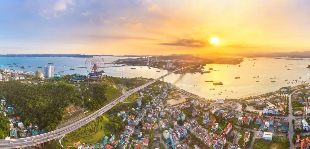 Bãi Cháy | Nguồn: Traveloka